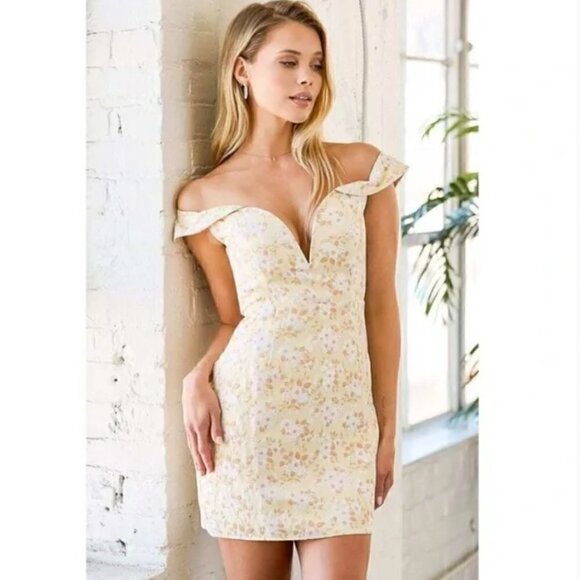 Lulus Favorite Song Dress Floral Jacquard Off The Shoulder Mini Yellow NWT M - Picture 2 of 8